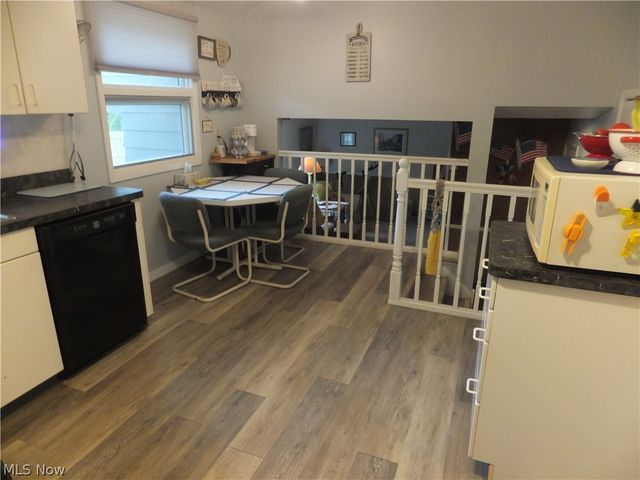 10344 N Church Drive, Parma Heights, OH 44130