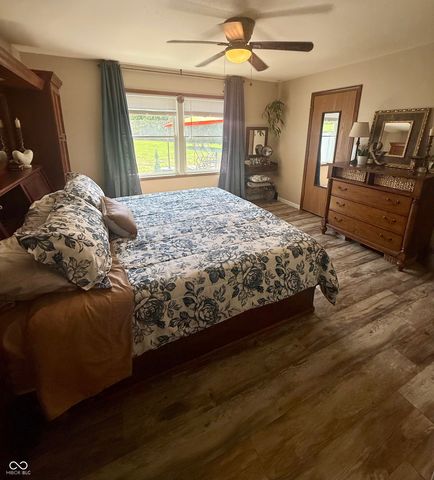 15645 E County Road 500 N, Hope, IN 47246