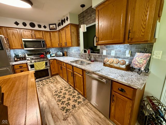 15645 E County Road 500 N, Hope, IN 47246