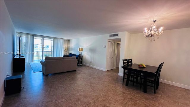 1750 NE 191st St 129-4, Miami, FL 33179