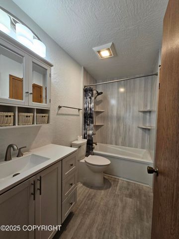 3213 Tayshee Circle, Anchorage, AK 99504