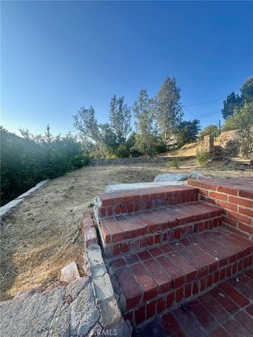 2370 Laguna Circle Drive, Agoura Hills, CA 91301