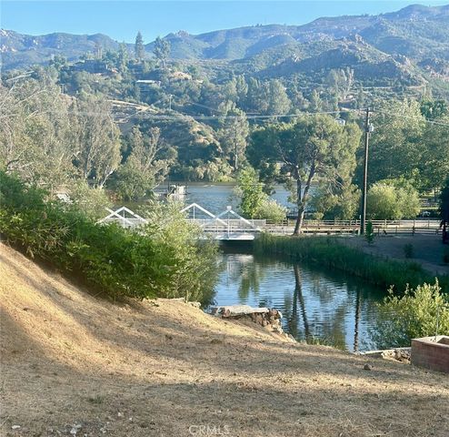 2370 Laguna Circle Drive, Agoura Hills, CA 91301