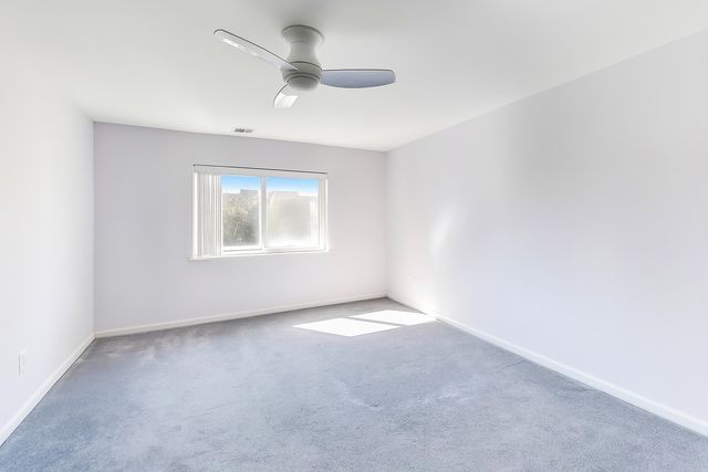 1025 S Fernandez Avenue 3B, Arlington Heights, IL 60005