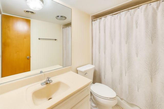 1025 S Fernandez Avenue 3B, Arlington Heights, IL 60005