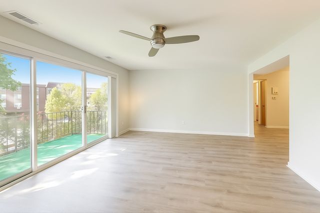 1025 S Fernandez Avenue 3B, Arlington Heights, IL 60005