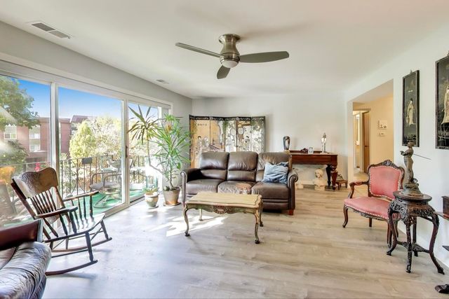 1025 S Fernandez Avenue 3B, Arlington Heights, IL 60005