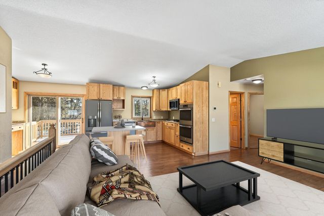 11210 Utah Avenue N, Champlin, MN 55316