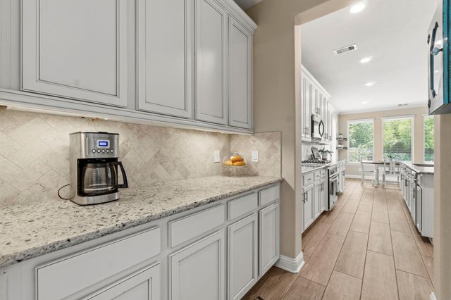 22343 Whitecourt Drive, Tomball, TX 77375