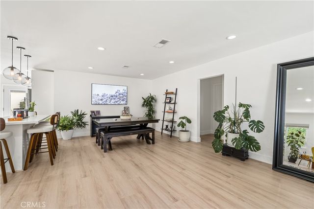 14622 Huston Street, Sherman Oaks, CA 91403