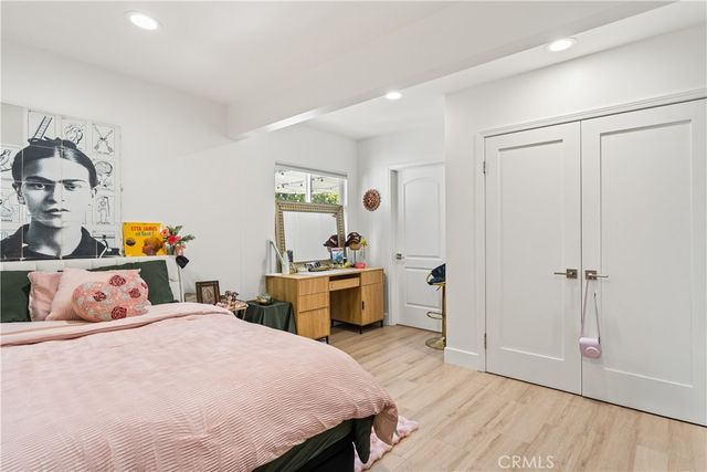 14622 Huston Street, Sherman Oaks, CA 91403