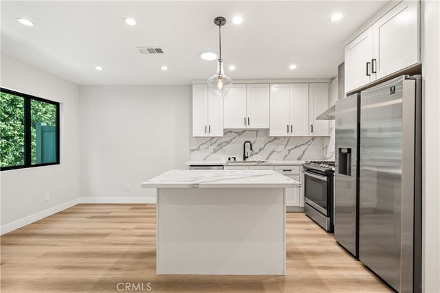 14622 Huston Street, Sherman Oaks, CA 91403