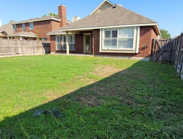 6402 Lake View Lane, Sachse, TX 75048