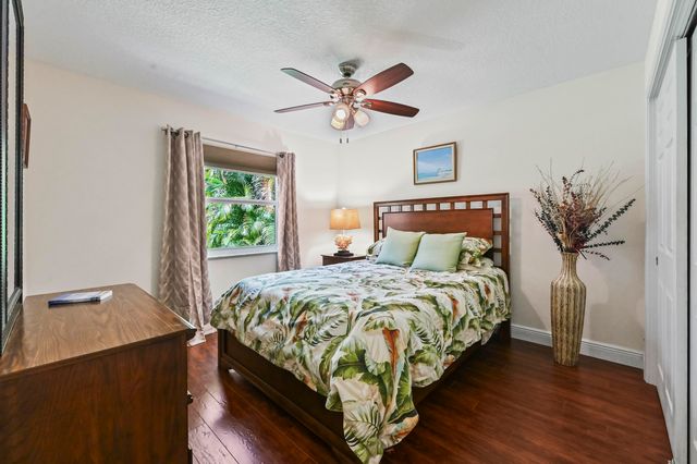 145 Sandy Pine Court, Wellington, FL 33414