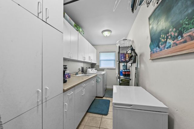 145 Sandy Pine Court, Wellington, FL 33414