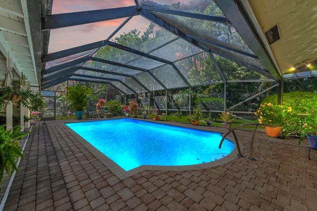 145 Sandy Pine Court, Wellington, FL 33414