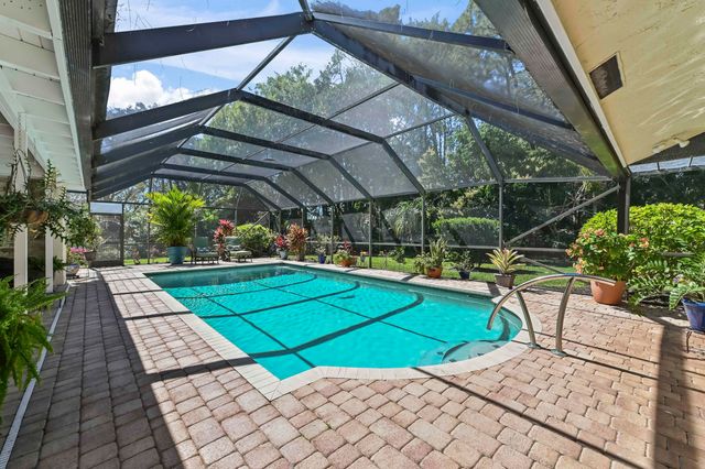 145 Sandy Pine Court, Wellington, FL 33414