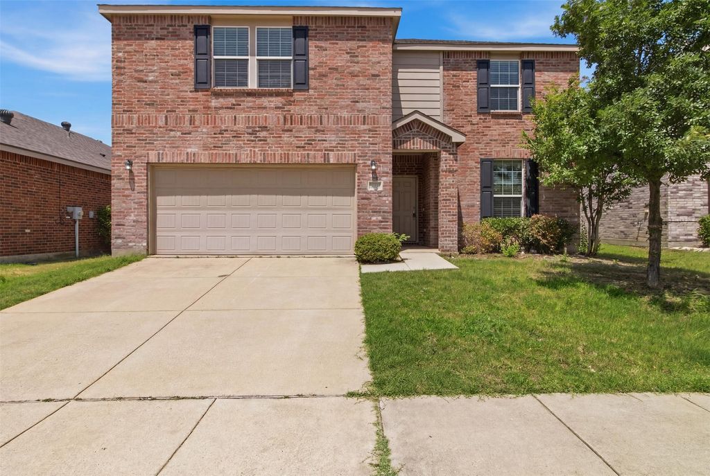 1716 Gayla Creek Drive, Little Elm, TX 75068