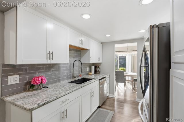 1120 Washington Circle, Northville, MI 48167