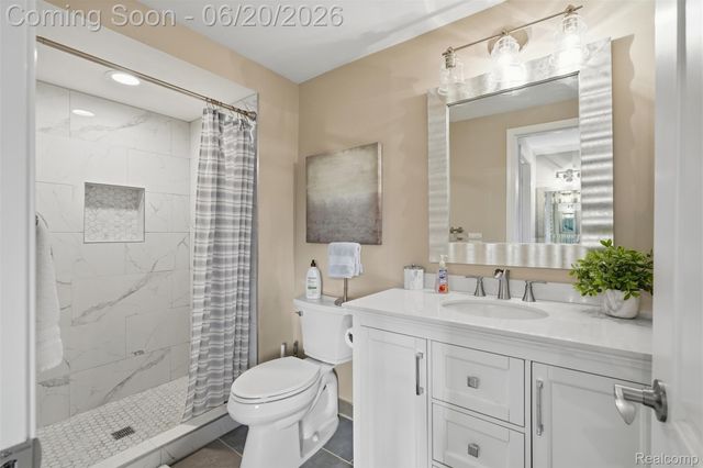 1120 Washington Circle, Northville, MI 48167