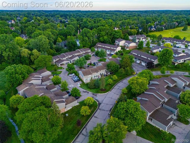 1120 Washington Circle, Northville, MI 48167
