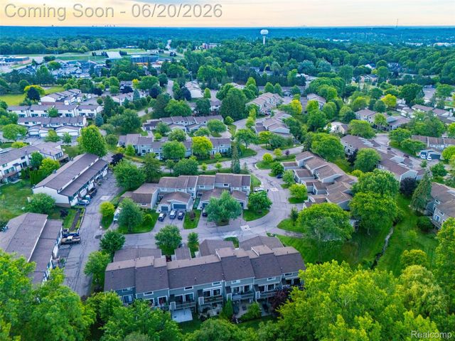 1120 Washington Circle, Northville, MI 48167