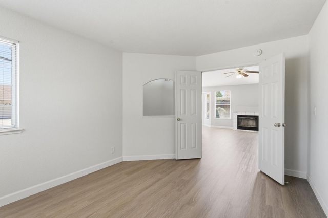 5416 Pearlstone Dr, Antelope, CA 95843