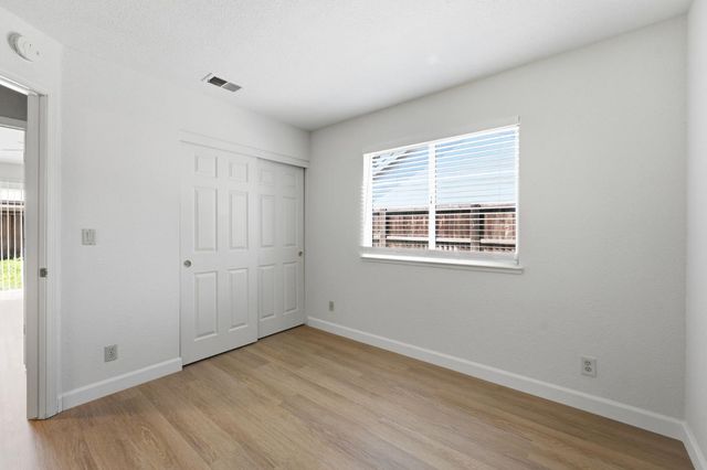 5416 Pearlstone Dr, Antelope, CA 95843