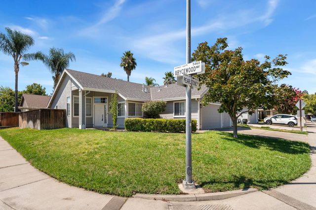 5416 Pearlstone Dr, Antelope, CA 95843