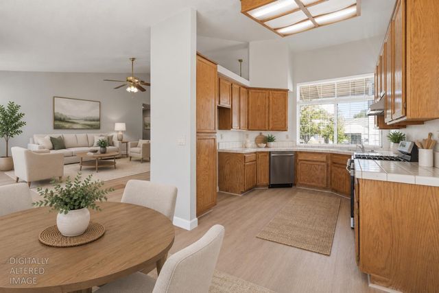 5416 Pearlstone Dr, Antelope, CA 95843