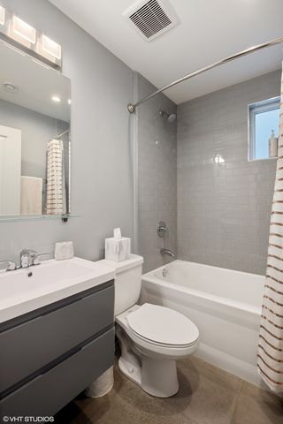 3121 N Monticello Avenue 2, Chicago, IL 60618