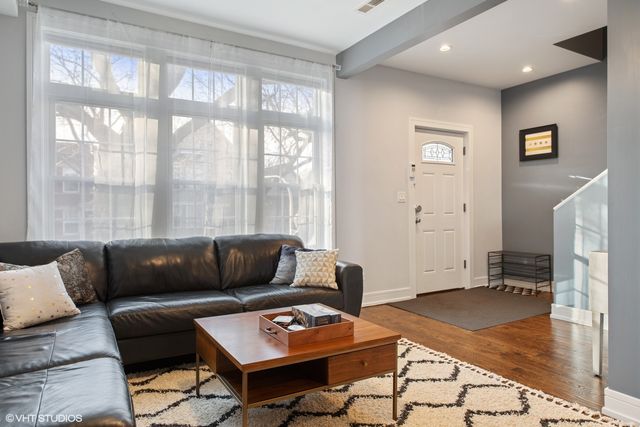 3121 N Monticello Avenue 2, Chicago, IL 60618