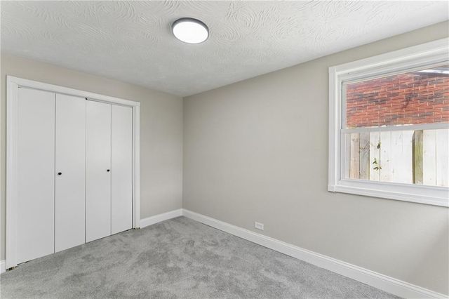 11225 E 14th Street, Independence, MO 64052