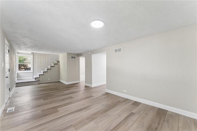 11225 E 14th Street, Independence, MO 64052