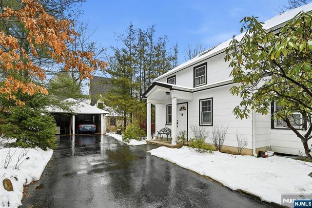 72 Fremont Avenue, Park Ridge, NJ 07656