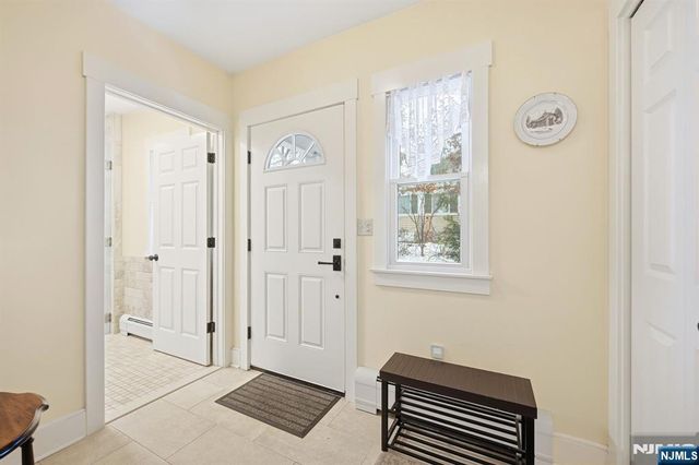 72 Fremont Avenue, Park Ridge, NJ 07656