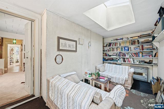 72 Fremont Avenue, Park Ridge, NJ 07656