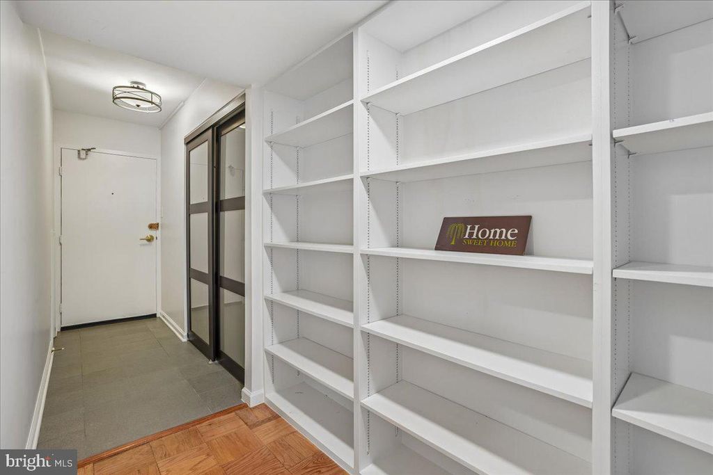 Image 13 of property listing at 9039 SLIGO CREEK PKWY #516, Silver Spring, MD 20901