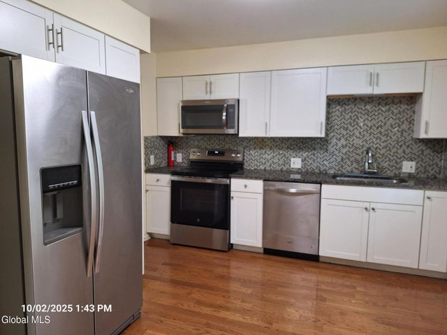 19 Wendell Drive, Colonie, NY 12205