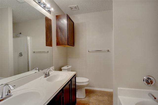 6061 Arabian Avenue, Fort Worth, TX 76179