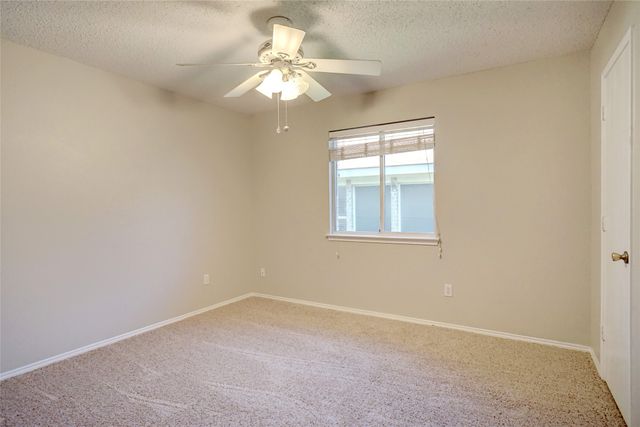 6061 Arabian Avenue, Fort Worth, TX 76179