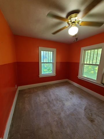 826 W 49th St N, Wichita, KS 67204
