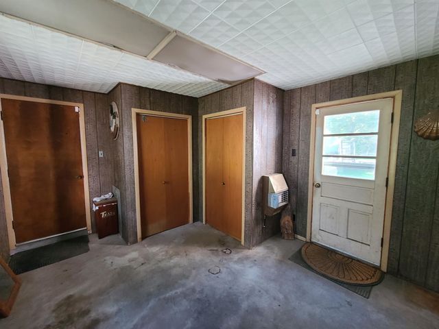 826 W 49th St N, Wichita, KS 67204