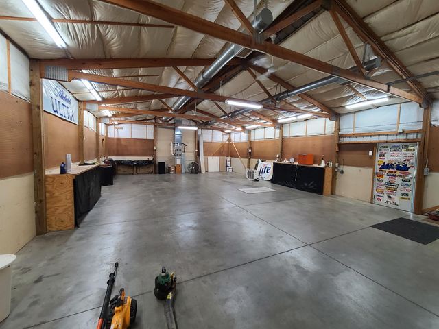 826 W 49th St N, Wichita, KS 67204