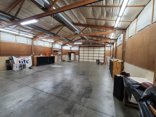 826 W 49th St N, Wichita, KS 67204