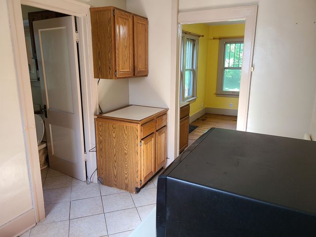 826 W 49th St N, Wichita, KS 67204