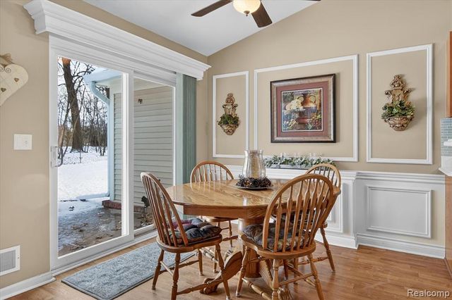6456 Pembrook Drive, Westland, MI 48185