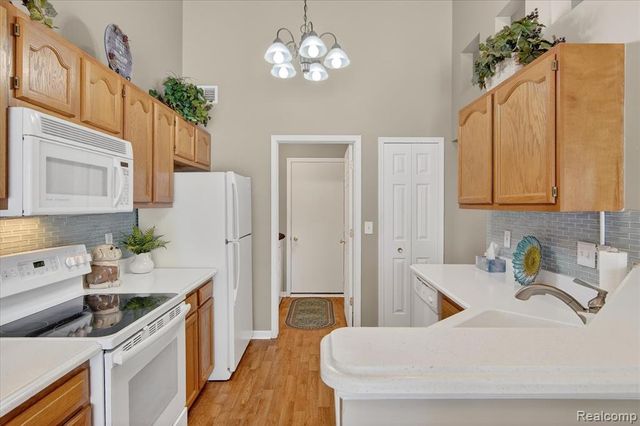 6456 Pembrook Drive, Westland, MI 48185