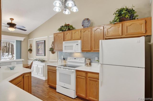 6456 Pembrook Drive, Westland, MI 48185