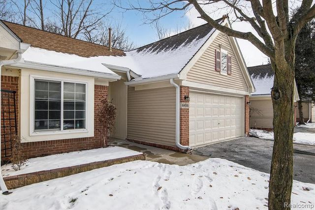 6456 Pembrook Drive, Westland, MI 48185